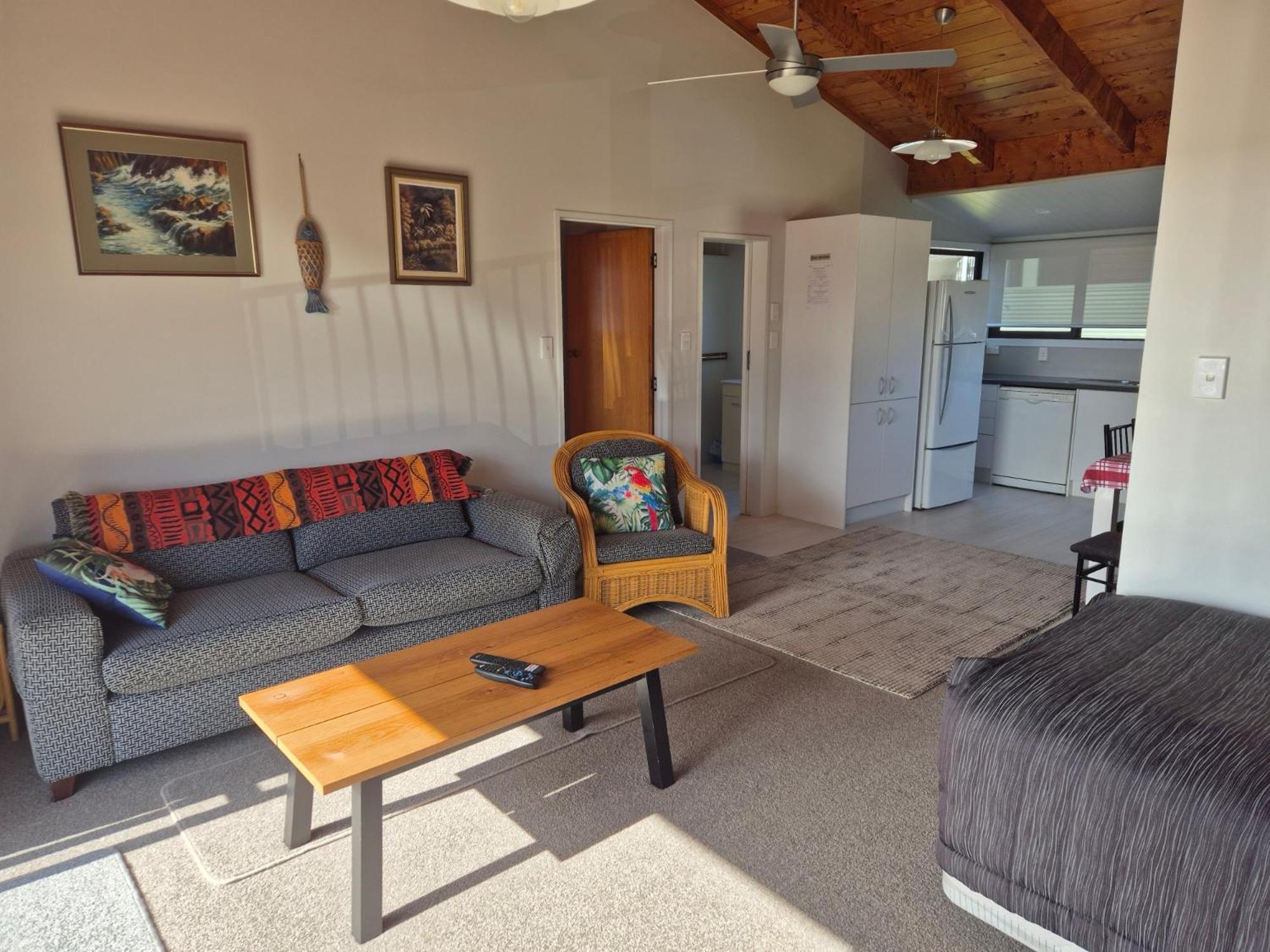 Blue Marlin Apartments Уитианга Екстериор снимка