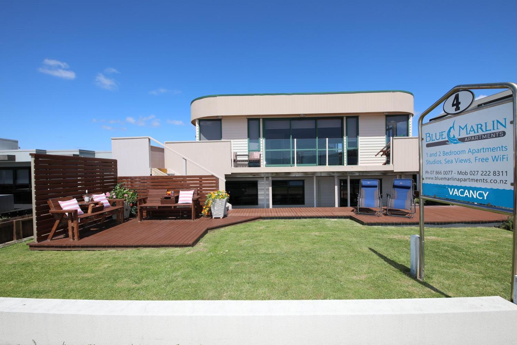 Blue Marlin Apartments Уитианга Екстериор снимка