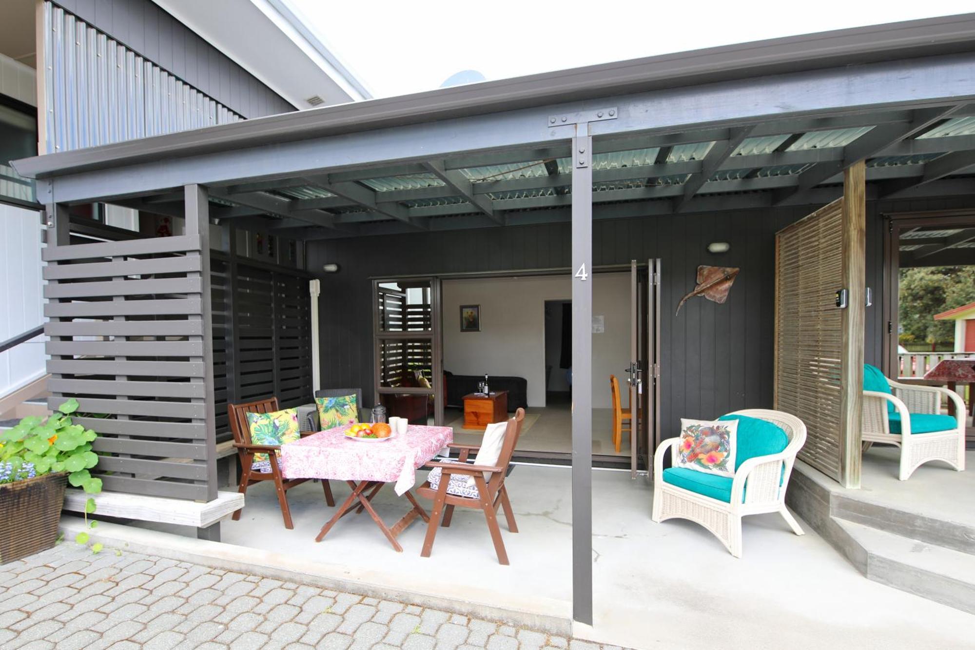 Blue Marlin Apartments Уитианга Екстериор снимка